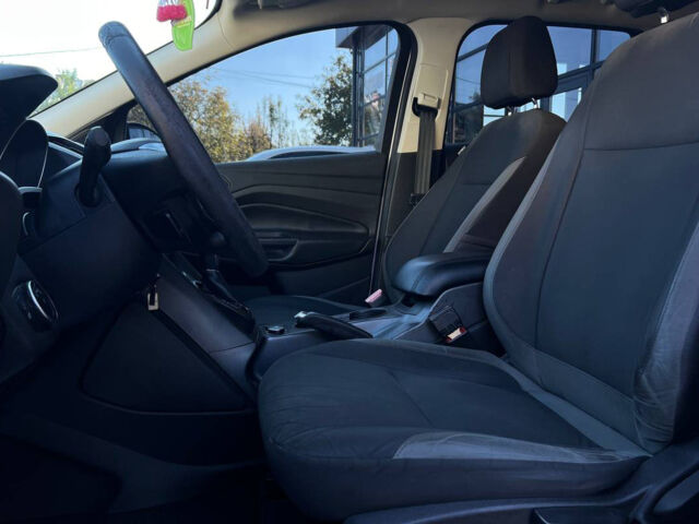 Белый Форд Эскейп, объемом двигателя 2.5 л и пробегом 117 тыс. км за 12000 $, фото 8 на Automoto.ua