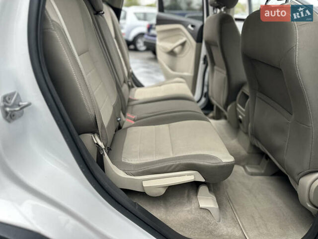 Белый Форд Эскейп, объемом двигателя 2 л и пробегом 183 тыс. км за 11800 $, фото 29 на Automoto.ua