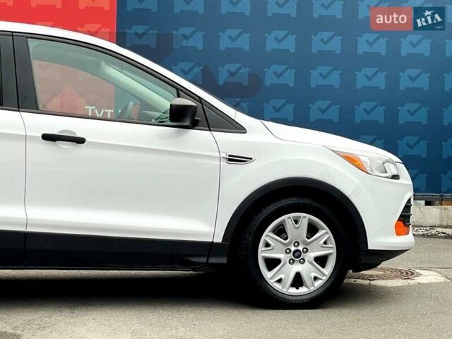 Форд Эскейп 2015 в Киеве на Automoto.ua Белый Форд Эскейп, объемом двигателя 2.5 л и пробегом 156 тыс. км за 10900 $, фото 22 на Automoto.ua