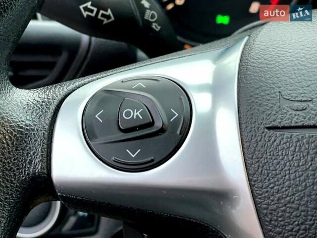 Форд Эскейп 2015 в Киеве на Automoto.ua Белый Форд Эскейп, объемом двигателя 2.5 л и пробегом 156 тыс. км за 10900 $, фото 31 на Automoto.ua