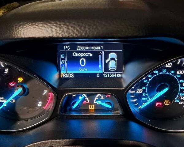 Белый Форд Эскейп, объемом двигателя 2 л и пробегом 121 тыс. км за 14600 $, фото 2 на Automoto.ua