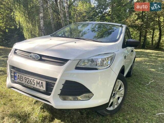 Белый Форд Эскейп, объемом двигателя 2.5 л и пробегом 99 тыс. км за 12800 $, фото 3 на Automoto.ua