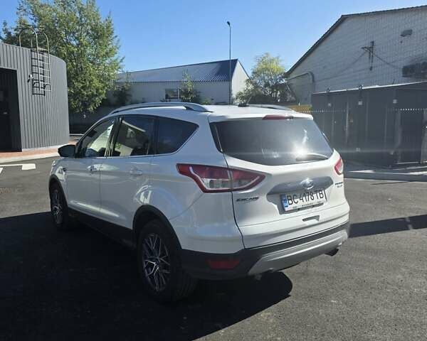 Білий Форд Ескейп, об'ємом двигуна 2 л та пробігом 190 тис. км за 10000 $, фото 7 на Automoto.ua