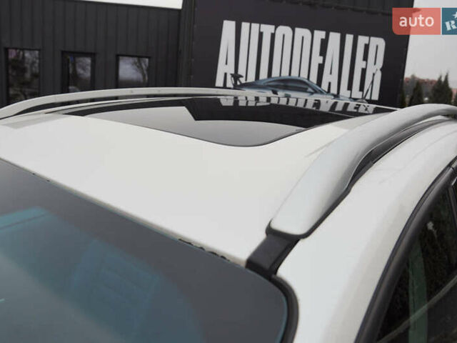 Белый Форд Эскейп, объемом двигателя 2 л и пробегом 180 тыс. км за 11600 $, фото 15 на Automoto.ua