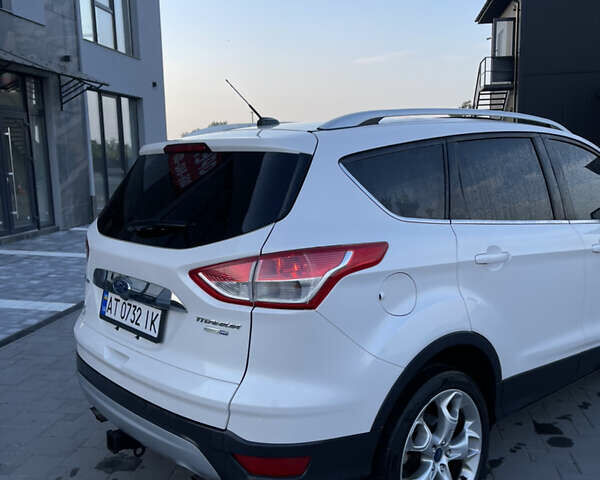 Білий Форд Ескейп, об'ємом двигуна 2 л та пробігом 149 тис. км за 12600 $, фото 3 на Automoto.ua