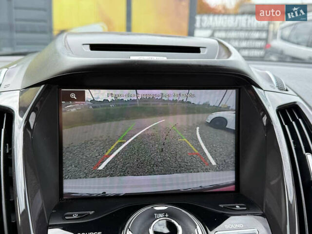 Белый Форд Эскейп, объемом двигателя 2 л и пробегом 179 тыс. км за 12600 $, фото 70 на Automoto.ua