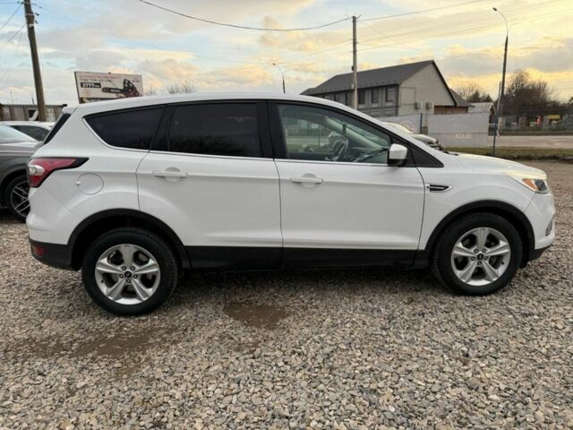 Белый Форд Эскейп, объемом двигателя 0 л и пробегом 87 тыс. км за 14100 $, фото 4 на Automoto.ua