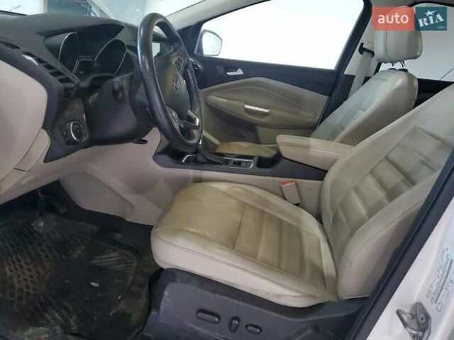 Білий Форд Ескейп, об'ємом двигуна 2 л та пробігом 157 тис. км за 1300 $, фото 6 на Automoto.ua