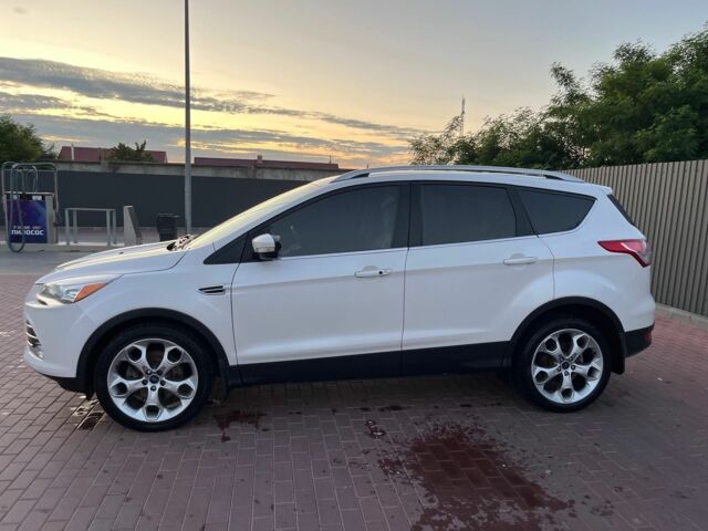 Белый Форд Эскейп, объемом двигателя 2 л и пробегом 140 тыс. км за 13000 $, фото 2 на Automoto.ua