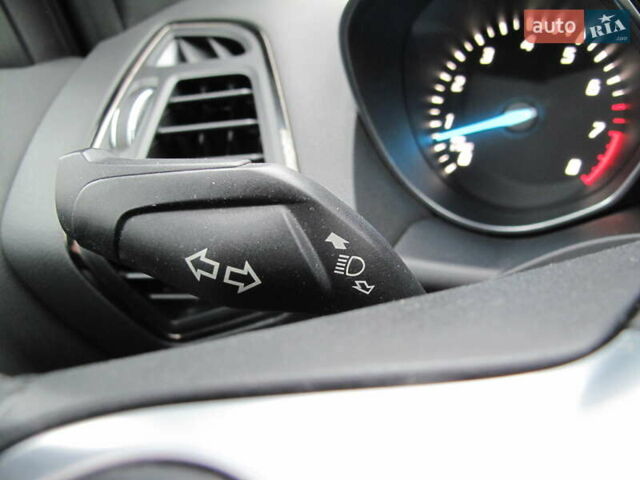 Белый Форд Эскейп, объемом двигателя 2 л и пробегом 117 тыс. км за 14000 $, фото 62 на Automoto.ua