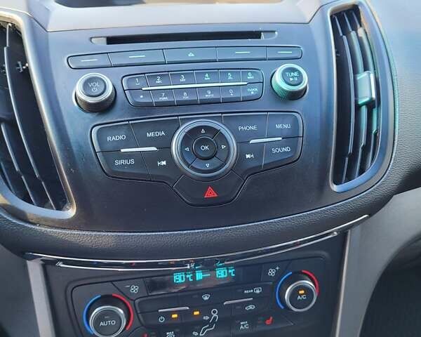 Белый Форд Эскейп, объемом двигателя 1.5 л и пробегом 137 тыс. км за 13700 $, фото 20 на Automoto.ua