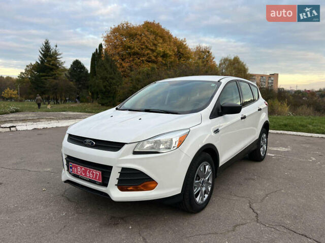 Форд Эскейп 2016 в Жмеренке на Automoto.ua Белый Форд Эскейп, объемом двигателя 2.5 л и пробегом 149 тыс. км за 10980 $, фото 1 на Automoto.ua