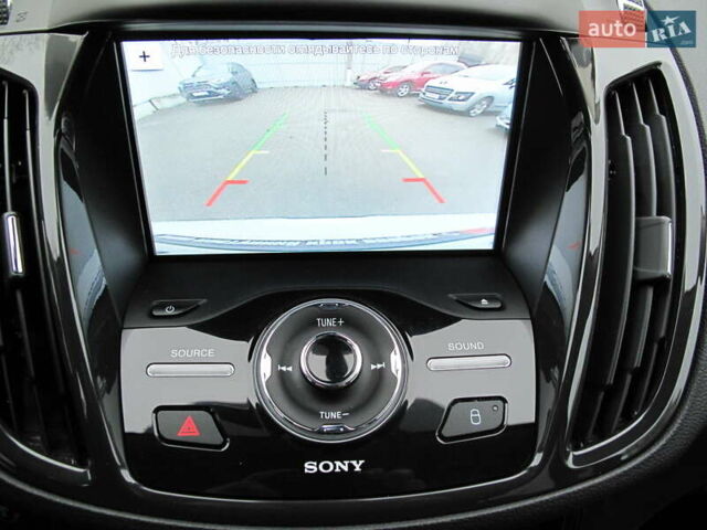 Белый Форд Эскейп, объемом двигателя 2 л и пробегом 117 тыс. км за 14000 $, фото 66 на Automoto.ua