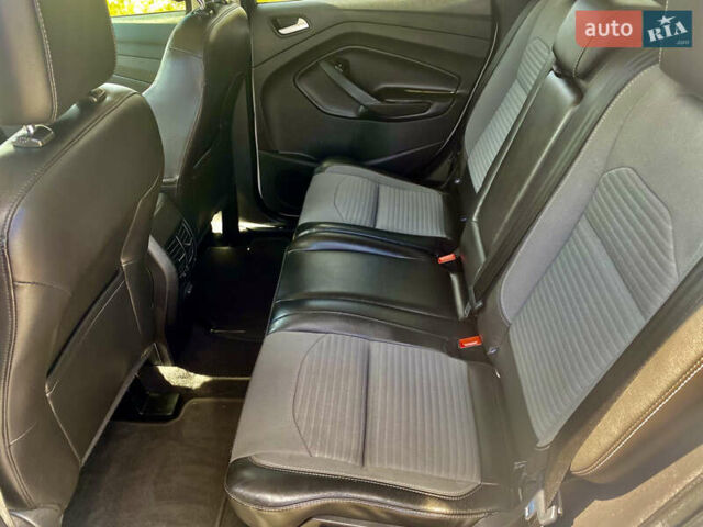 Білий Форд Ескейп, об'ємом двигуна 1.5 л та пробігом 49 тис. км за 12500 $, фото 15 на Automoto.ua