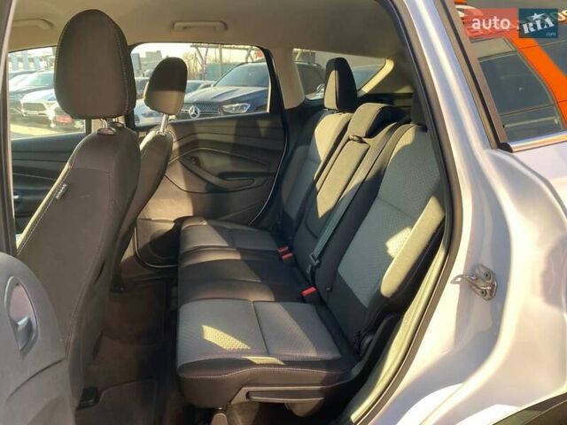 Білий Форд Ескейп, об'ємом двигуна 1.5 л та пробігом 210 тис. км за 11400 $, фото 21 на Automoto.ua