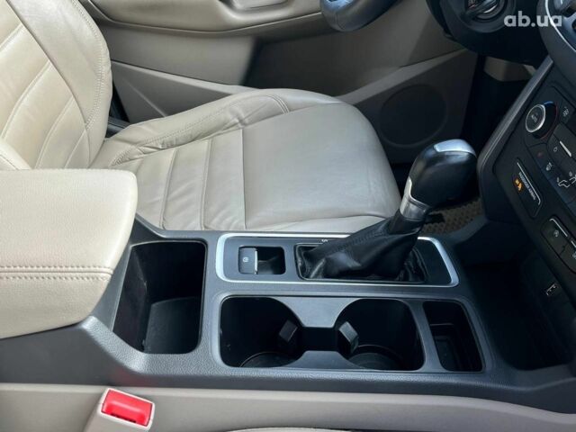 Белый Форд Эскейп, объемом двигателя 1.5 л и пробегом 105 тыс. км за 13980 $, фото 17 на Automoto.ua