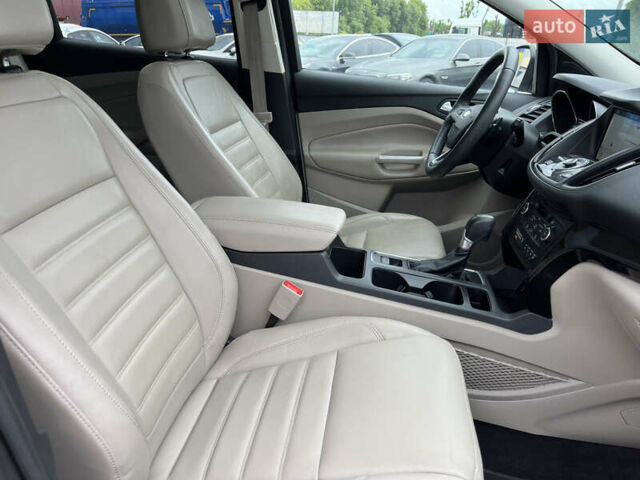 Белый Форд Эскейп, объемом двигателя 1.5 л и пробегом 167 тыс. км за 13350 $, фото 16 на Automoto.ua