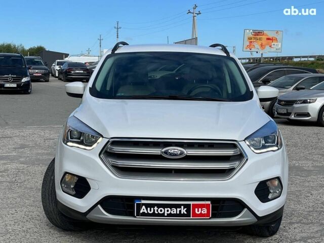 Белый Форд Эскейп, объемом двигателя 1.5 л и пробегом 105 тыс. км за 13980 $, фото 1 на Automoto.ua