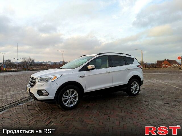 Форд Эскейп 2016 в Харькове на Automoto.ua Белый Форд Эскейп, объемом двигателя 1.5 л и пробегом 178 тыс. км за 11000 $, фото 9 на Automoto.ua