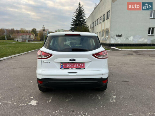 Форд Эскейп 2016 в Жмеренке на Automoto.ua Белый Форд Эскейп, объемом двигателя 2.5 л и пробегом 149 тыс. км за 10980 $, фото 4 на Automoto.ua