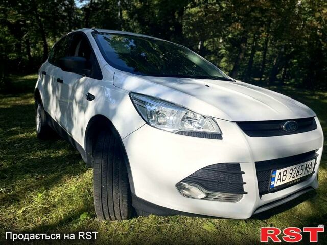 Білий Форд Ескейп, об'ємом двигуна 2.5 л та пробігом 100 тис. км за 12800 $, фото 7 на Automoto.ua