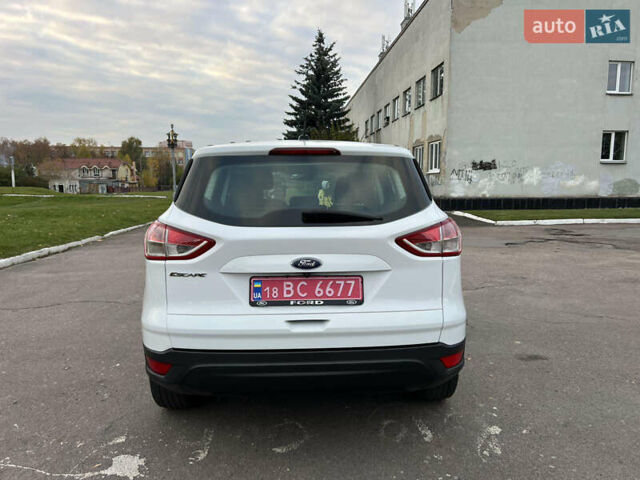 Форд Эскейп 2016 в Жмеренке на Automoto.ua Белый Форд Эскейп, объемом двигателя 2.5 л и пробегом 149 тыс. км за 10980 $, фото 9 на Automoto.ua