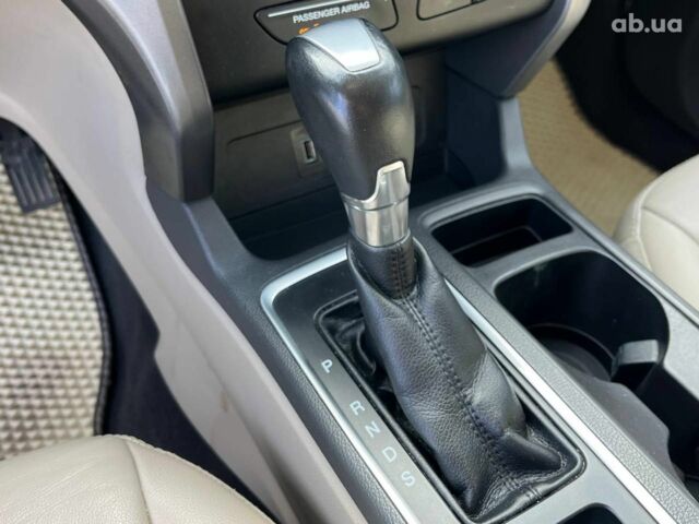 Белый Форд Эскейп, объемом двигателя 1.5 л и пробегом 105 тыс. км за 13980 $, фото 35 на Automoto.ua