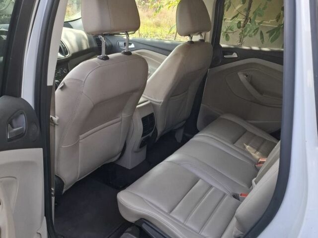 Білий Форд Ескейп, об'ємом двигуна 1.5 л та пробігом 161 тис. км за 10800 $, фото 4 на Automoto.ua