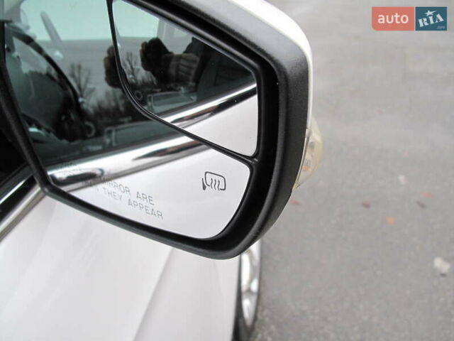 Белый Форд Эскейп, объемом двигателя 2 л и пробегом 117 тыс. км за 14000 $, фото 40 на Automoto.ua