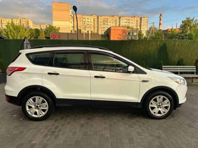 Белый Форд Эскейп, объемом двигателя 2.5 л и пробегом 240 тыс. км за 9800 $, фото 8 на Automoto.ua