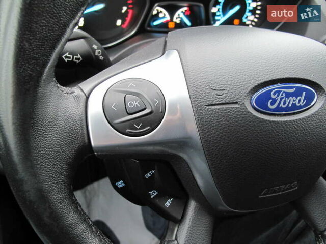 Белый Форд Эскейп, объемом двигателя 2 л и пробегом 117 тыс. км за 14000 $, фото 59 на Automoto.ua