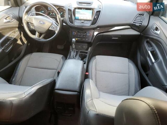 Белый Форд Эскейп, объемом двигателя 0 л и пробегом 153 тыс. км за 1100 $, фото 7 на Automoto.ua