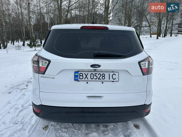 Белый Форд Эскейп, объемом двигателя 2.5 л и пробегом 312 тыс. км за 10500 $, фото 14 на Automoto.ua