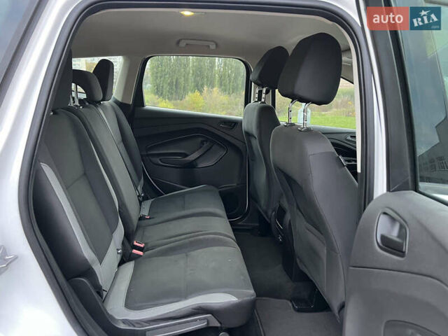 Форд Эскейп 2016 в Жмеренке на Automoto.ua Белый Форд Эскейп, объемом двигателя 2.5 л и пробегом 149 тыс. км за 10980 $, фото 20 на Automoto.ua