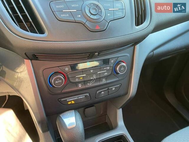 Білий Форд Ескейп, об'ємом двигуна 1.5 л та пробігом 210 тис. км за 11400 $, фото 17 на Automoto.ua