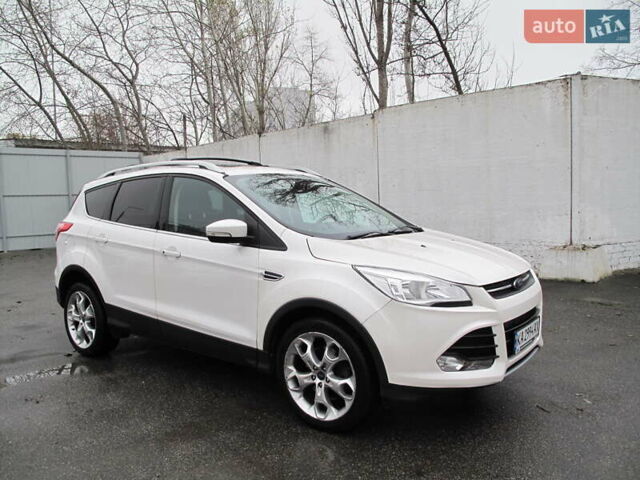 Белый Форд Эскейп, объемом двигателя 2 л и пробегом 117 тыс. км за 14000 $, фото 9 на Automoto.ua