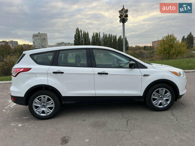 Форд Эскейп 2016 в Жмеренке на Automoto.ua Белый Форд Эскейп, объемом двигателя 2.5 л и пробегом 149 тыс. км за 10980 $, фото 11 на Automoto.ua