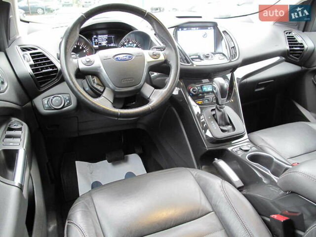 Белый Форд Эскейп, объемом двигателя 2 л и пробегом 117 тыс. км за 14000 $, фото 27 на Automoto.ua