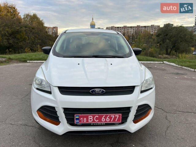 Форд Эскейп 2016 в Жмеренке на Automoto.ua Белый Форд Эскейп, объемом двигателя 2.5 л и пробегом 149 тыс. км за 10980 $, фото 13 на Automoto.ua