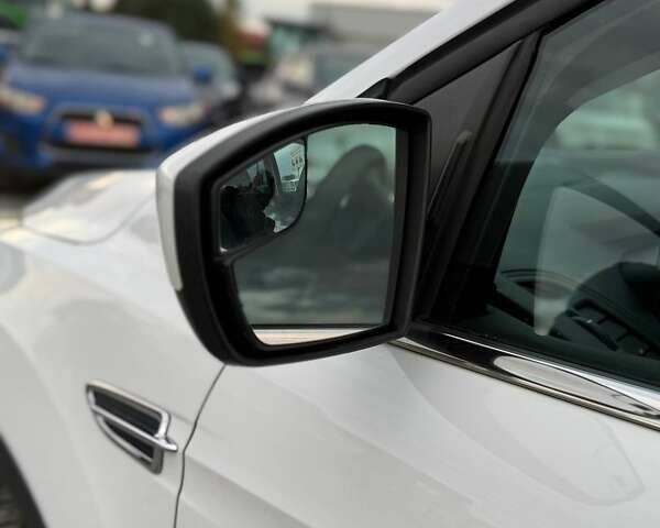 Білий Форд Ескейп, об'ємом двигуна 1.6 л та пробігом 219 тис. км за 8799 $, фото 12 на Automoto.ua