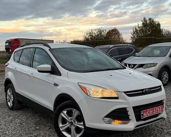 Білий Форд Ескейп, об'ємом двигуна 1.6 л та пробігом 219 тис. км за 8799 $, фото 5 на Automoto.ua