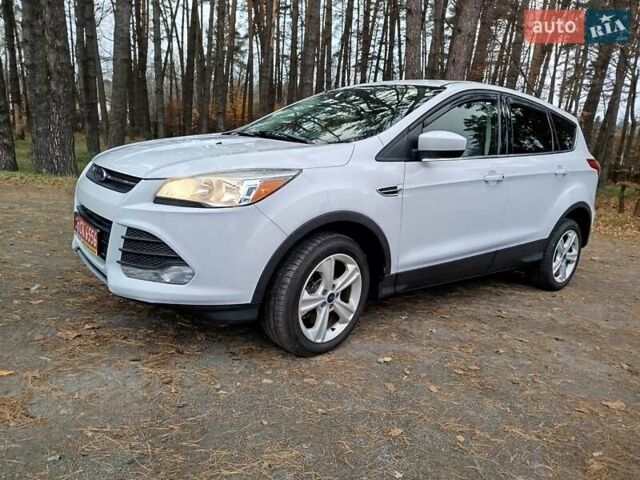 Білий Форд Ескейп, об'ємом двигуна 1.6 л та пробігом 246 тис. км за 9850 $, фото 9 на Automoto.ua