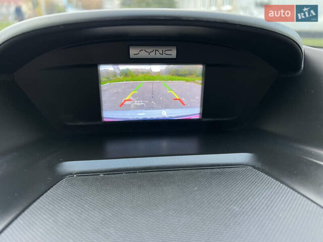 Форд Эскейп 2016 в Жмеренке на Automoto.ua Белый Форд Эскейп, объемом двигателя 2.5 л и пробегом 149 тыс. км за 10980 $, фото 26 на Automoto.ua