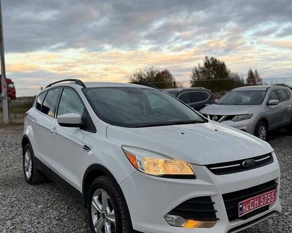 Білий Форд Ескейп, об'ємом двигуна 1.6 л та пробігом 219 тис. км за 8799 $, фото 1 на Automoto.ua