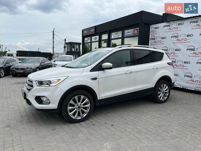 Белый Форд Эскейп, объемом двигателя 1.5 л и пробегом 167 тыс. км за 13350 $, фото 1 на Automoto.ua