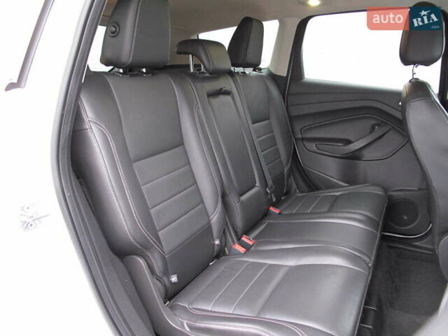 Белый Форд Эскейп, объемом двигателя 2 л и пробегом 117 тыс. км за 14000 $, фото 50 на Automoto.ua