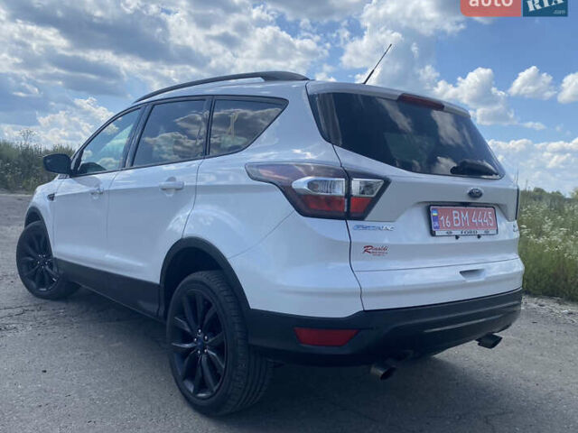 Білий Форд Ескейп, об'ємом двигуна 1.5 л та пробігом 49 тис. км за 12500 $, фото 5 на Automoto.ua