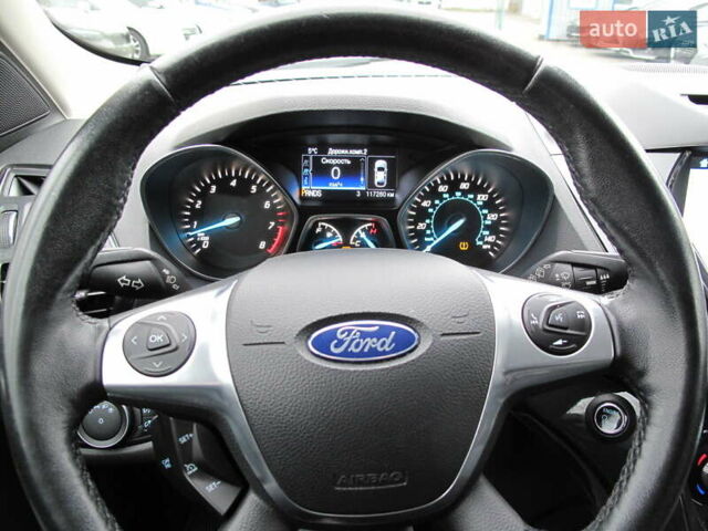 Белый Форд Эскейп, объемом двигателя 2 л и пробегом 117 тыс. км за 14000 $, фото 77 на Automoto.ua