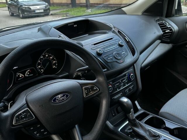 Белый Форд Эскейп, объемом двигателя 1.5 л и пробегом 137 тыс. км за 10800 $, фото 3 на Automoto.ua