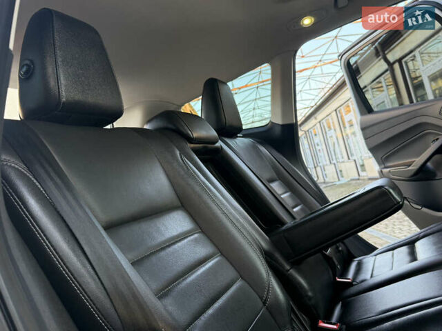 Белый Форд Эскейп, объемом двигателя 2 л и пробегом 161 тыс. км за 11950 $, фото 63 на Automoto.ua